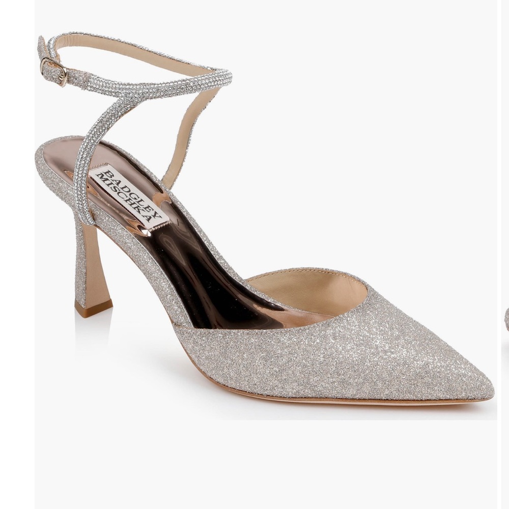 Badgley Mischka Bridal Collection Kamilah Ankle
Strap Pump Size 9.5